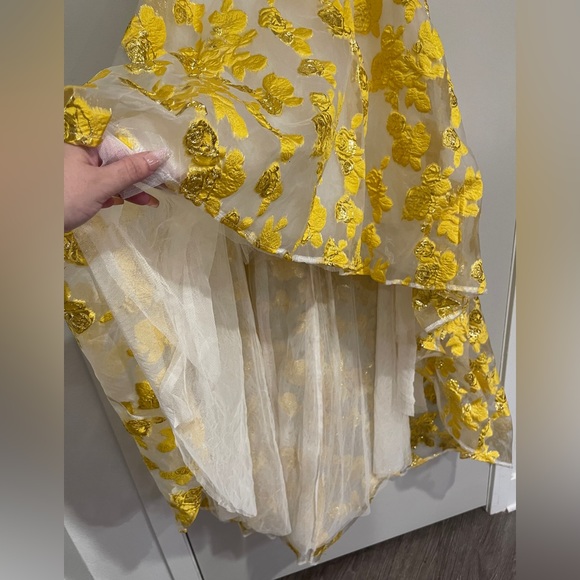 NWT - Glowing Flower High-Low Gown Size M - Picture 6 of 16